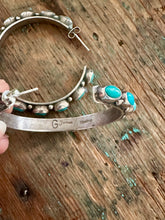 Load image into Gallery viewer, Statement Hoop Earrings
